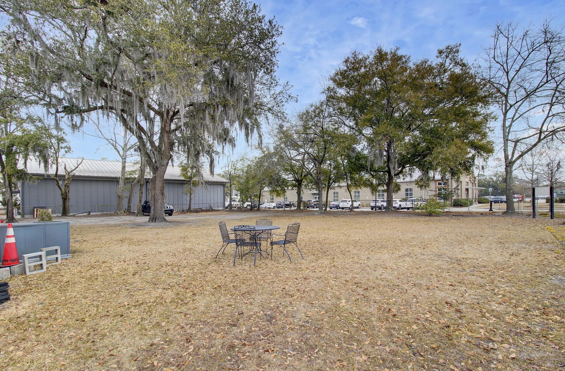 4840 Chateau Avenue Photo 7