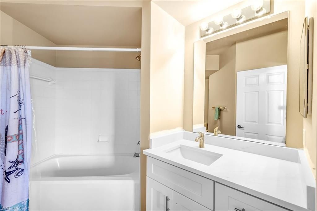 15630 Ocean Walk Cir, Unit 210, Fort Myers, FL 33908 Photo