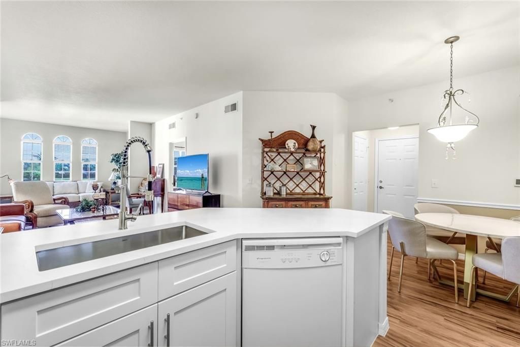 15630 Ocean Walk Cir, Unit 210, Fort Myers, FL 33908 Photo