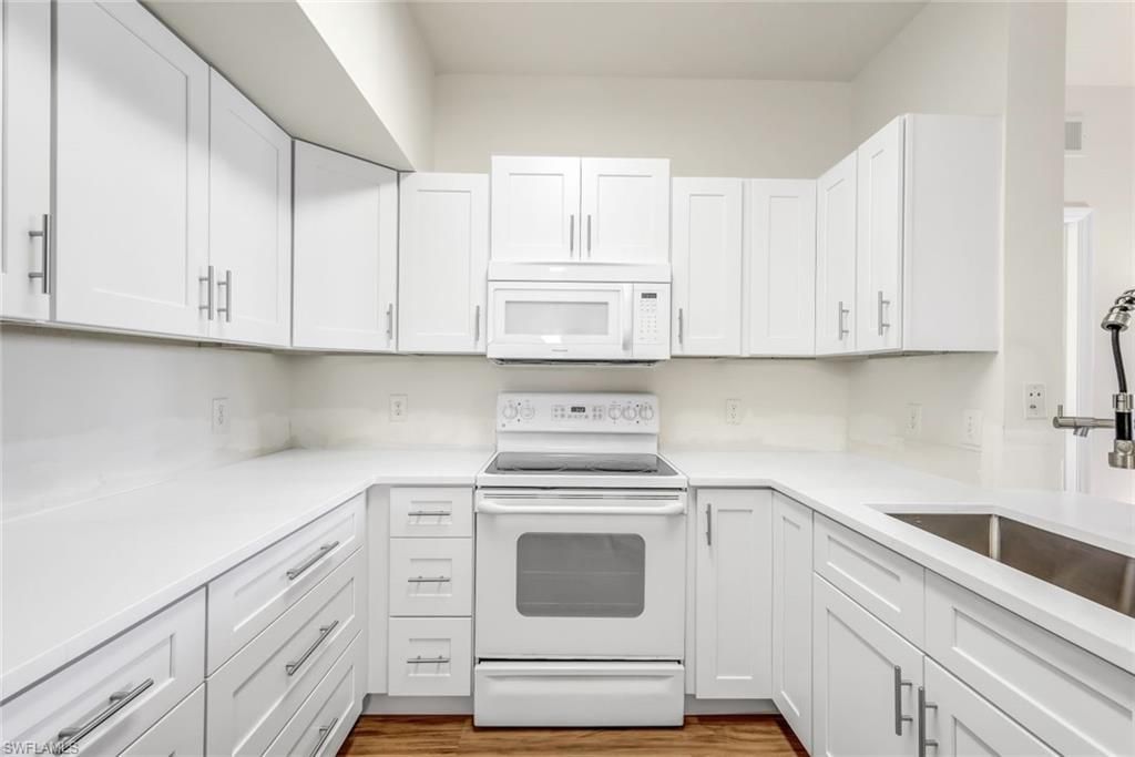 15630 Ocean Walk Cir, Unit 210, Fort Myers, FL 33908 Photo
