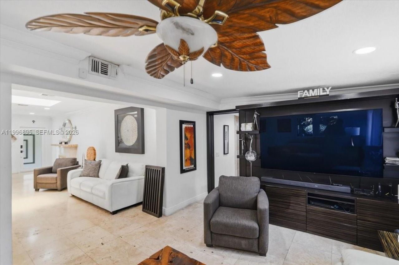 6133 SW 44th Ter, Miami, FL 33155 Photo