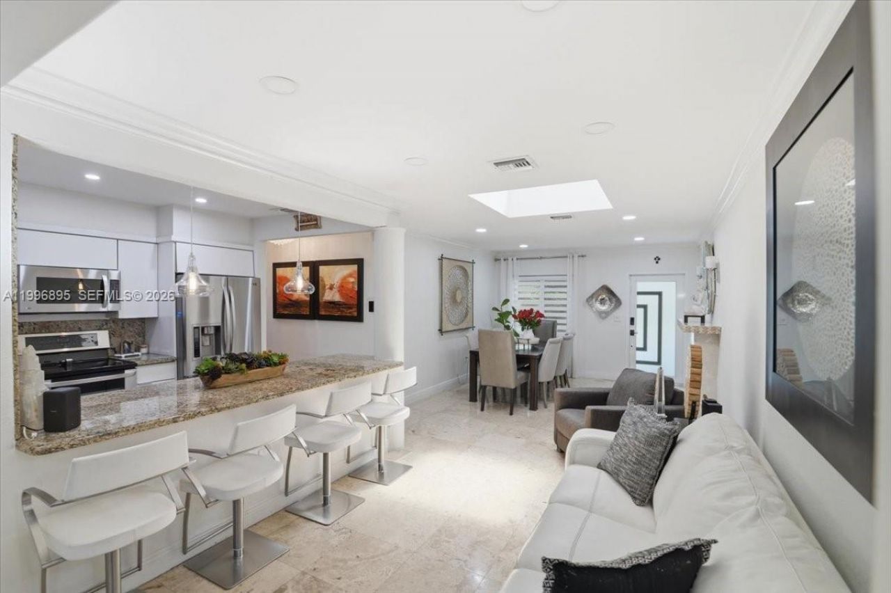 6133 SW 44th Ter, Miami, FL 33155 Photo