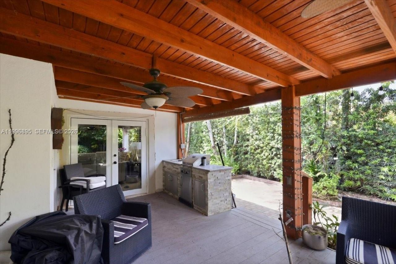 6133 SW 44th Ter, Miami, FL 33155 Photo