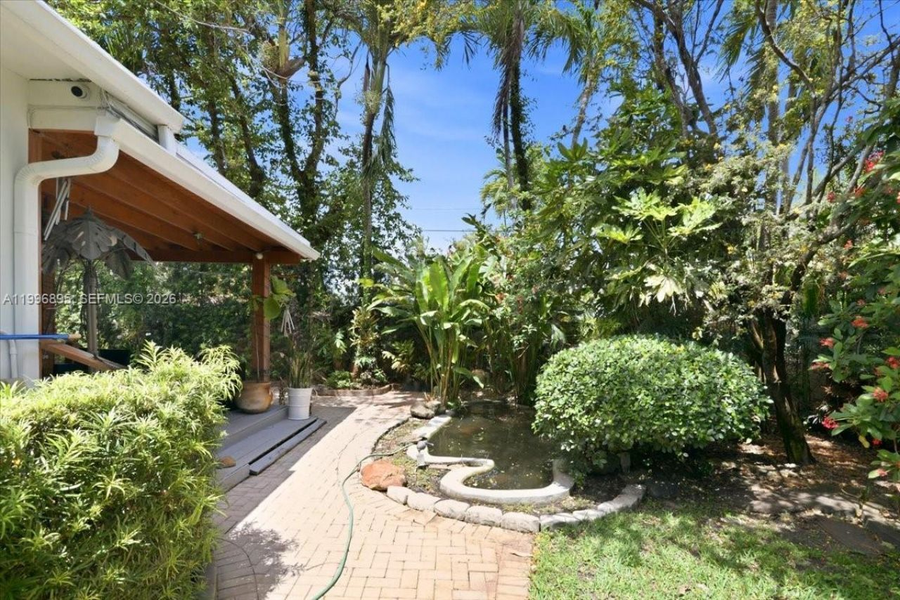 6133 SW 44th Ter, Miami, FL 33155 Photo