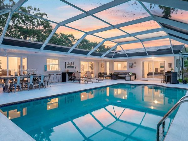 16400 SW 80th Ave, Palmetto Bay, FL 33157