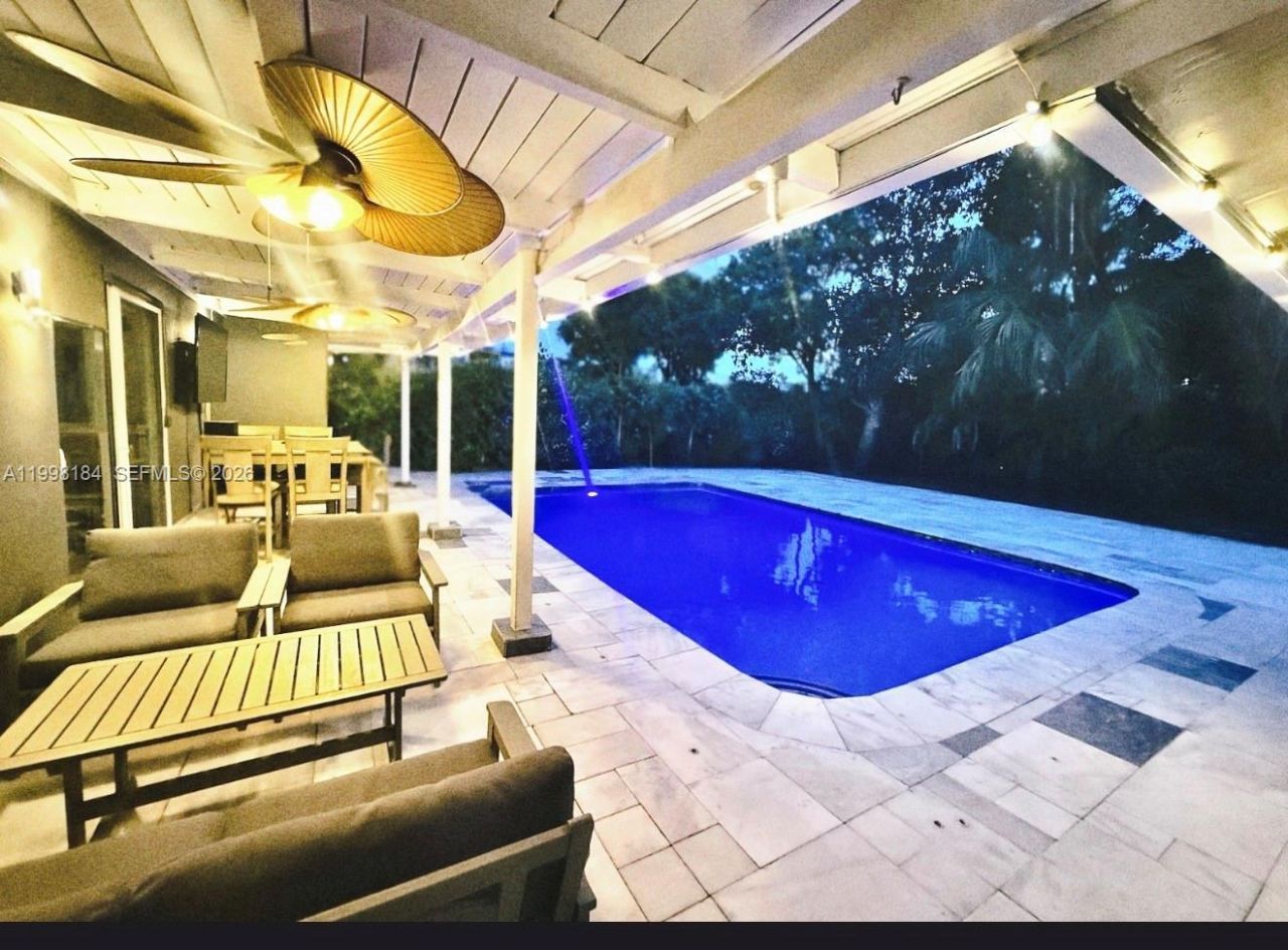 8404 SW 26th St, Davie, FL 33324 Photo