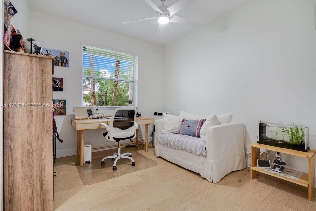 3085 Lakewood Cir , Weston, FL 33332 Photo