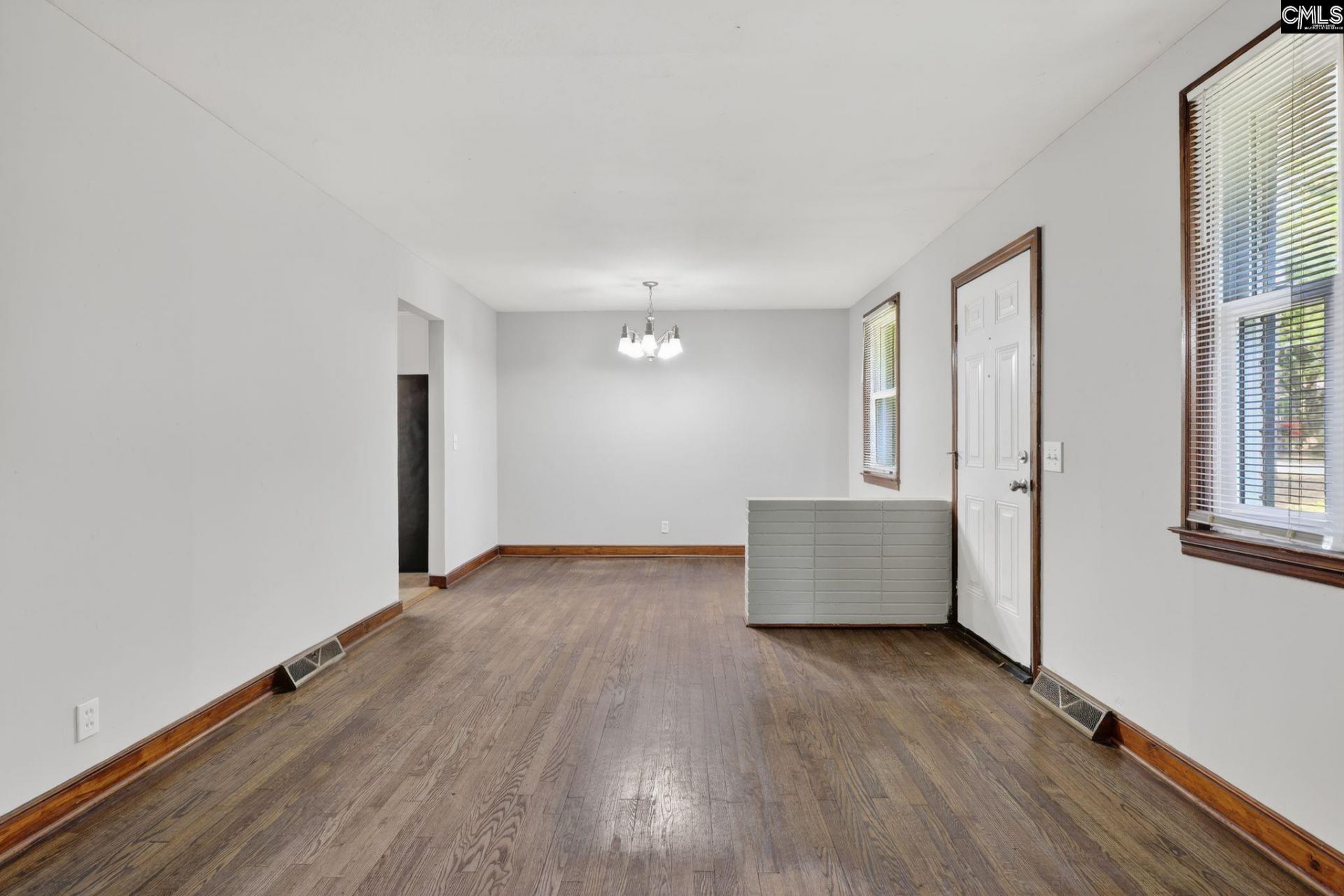 7528 Terry Street Photo 6