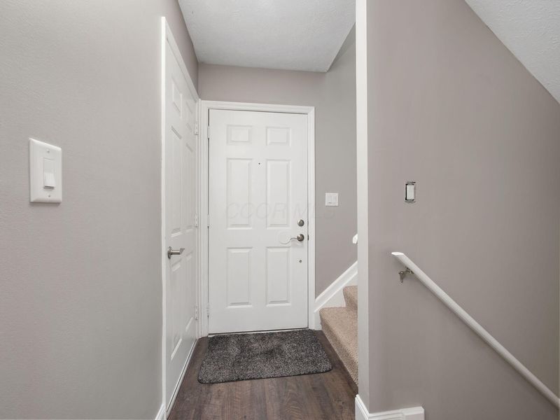 3377 Eastwoodlands Trail, Hilliard, OH 43026 Photo 5