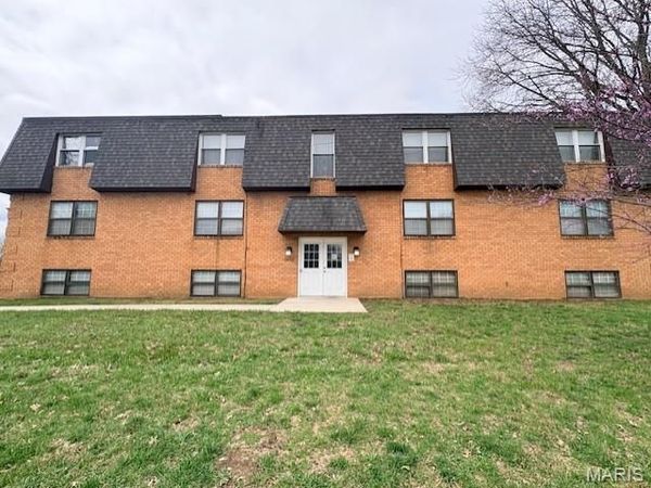 1450 Morgan Street , Belleville, IL 62226