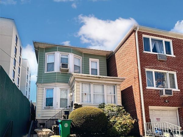 1811 Parkview Avenue , Bronx, NY 10461