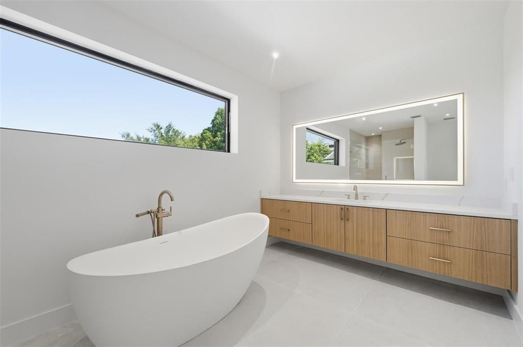 3716 Embassy Drive, West Palm Beach, FL 33401 Photo