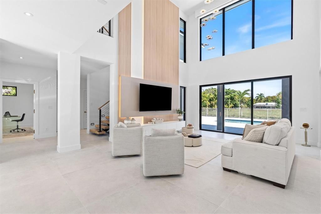 3716 Embassy Drive, West Palm Beach, FL 33401 Photo