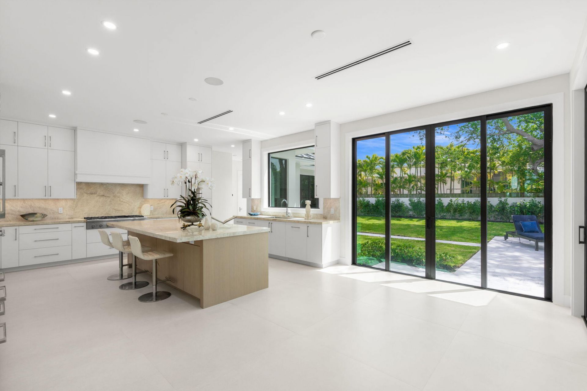 2406 NE 13th Court, Fort Lauderdale, FL 33304 Photo