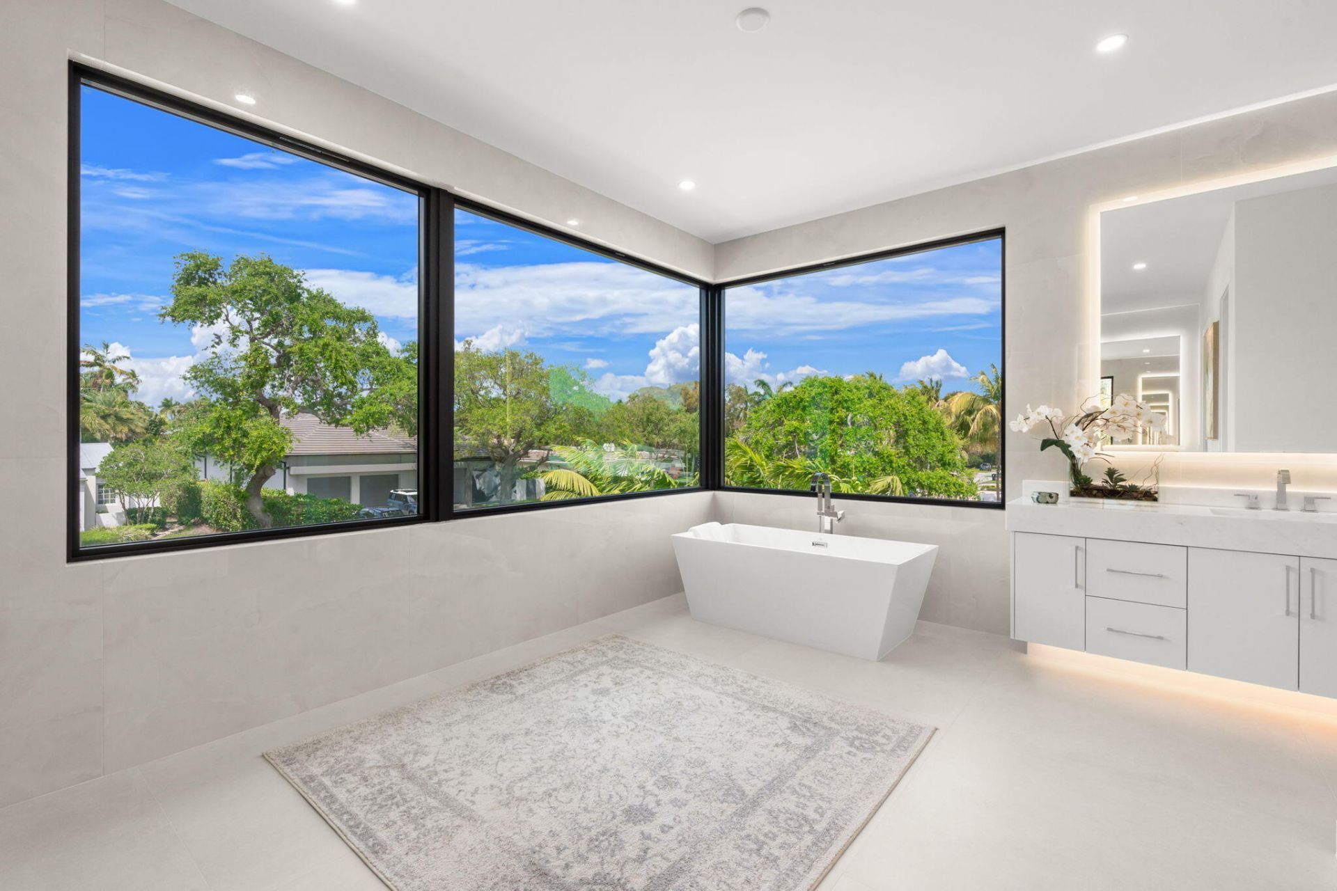 2406 NE 13th Court, Fort Lauderdale, FL 33304 Photo