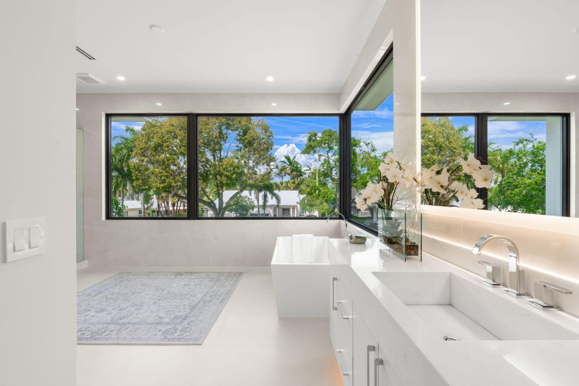 2406 NE 13th Court, Fort Lauderdale, FL 33304 Photo