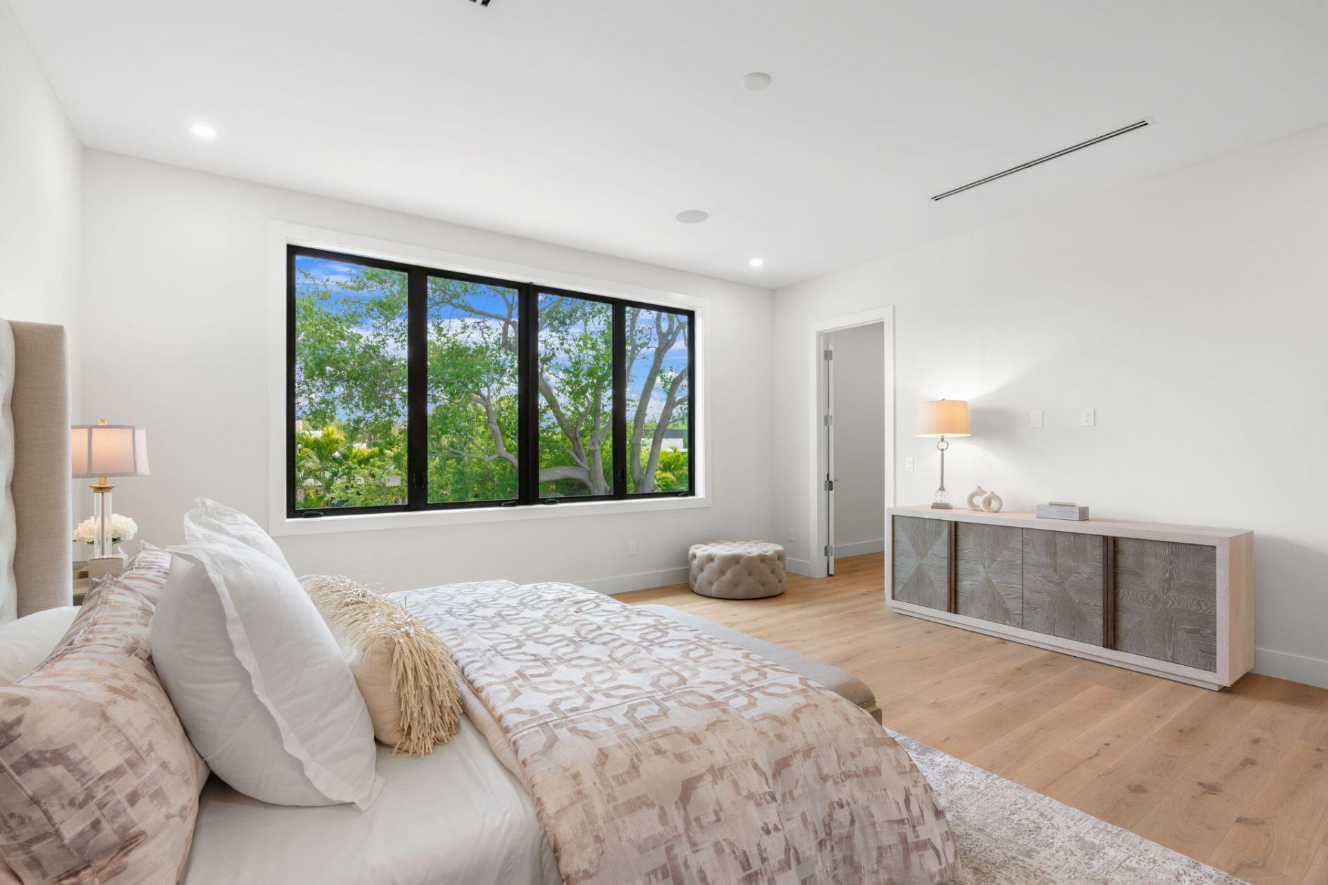 2406 NE 13th Court, Fort Lauderdale, FL 33304 Photo