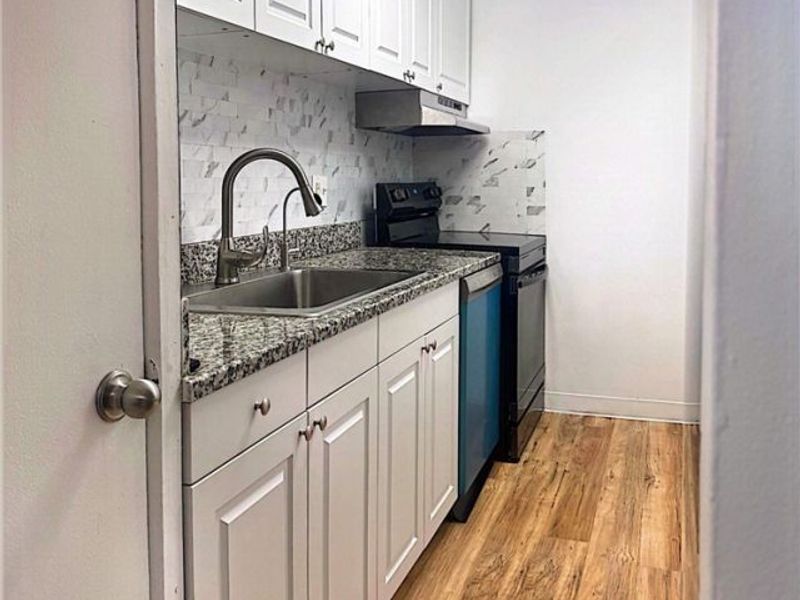 6680 Chaffee Court, Unit 2-0, Brecksville, OH 44141 Photo 3