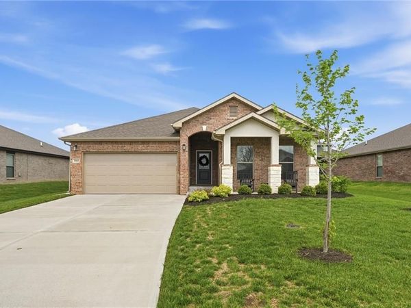 22662 W 89th Street, Lenexa, KS 66227