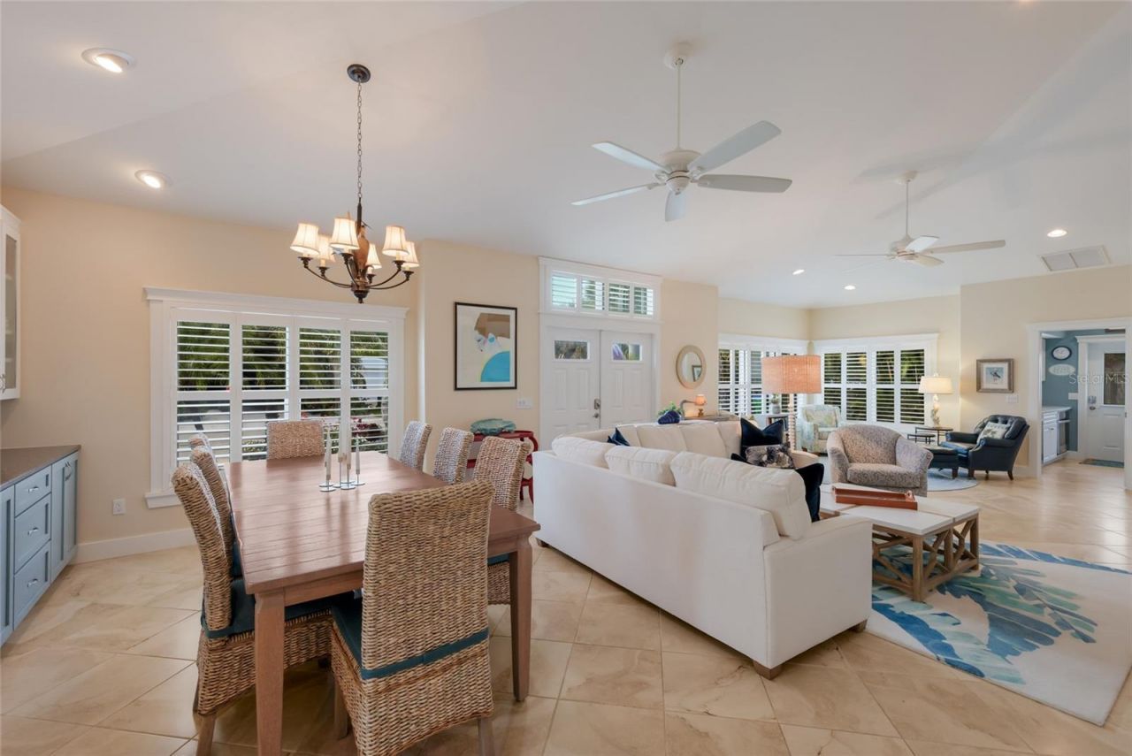 5701 Carissa Street, Holmes Beach, FL 34217 Photo