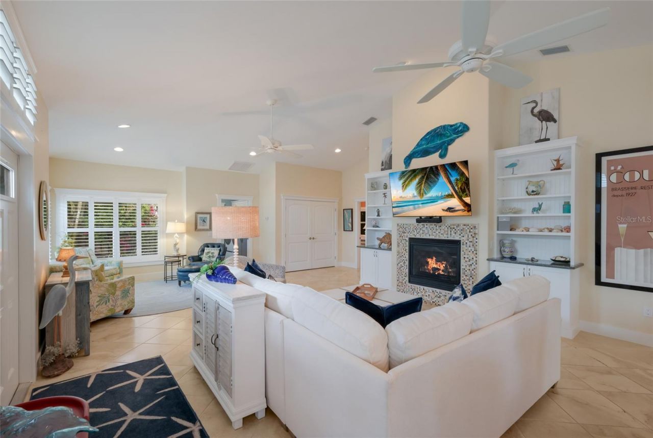 5701 Carissa Street, Holmes Beach, FL 34217 Photo