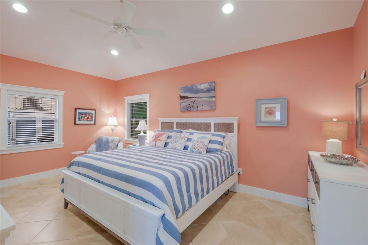 5701 Carissa Street, Holmes Beach, FL 34217 Photo