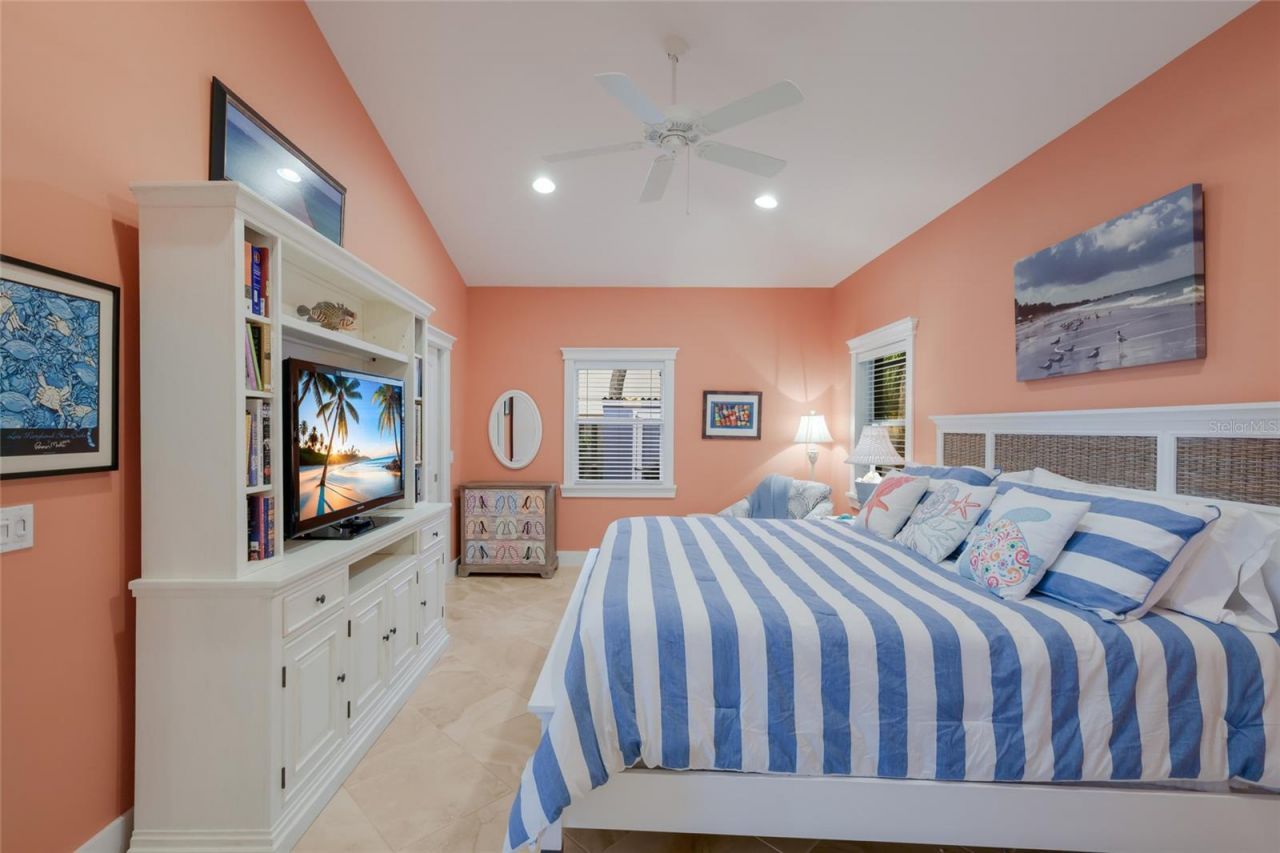 5701 Carissa Street, Holmes Beach, FL 34217 Photo