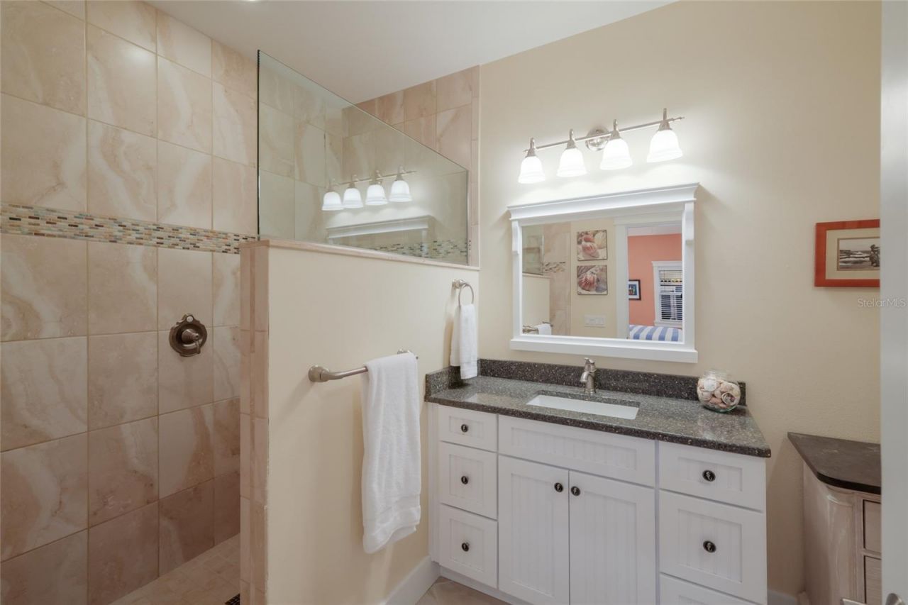 5701 Carissa Street, Holmes Beach, FL 34217 Photo