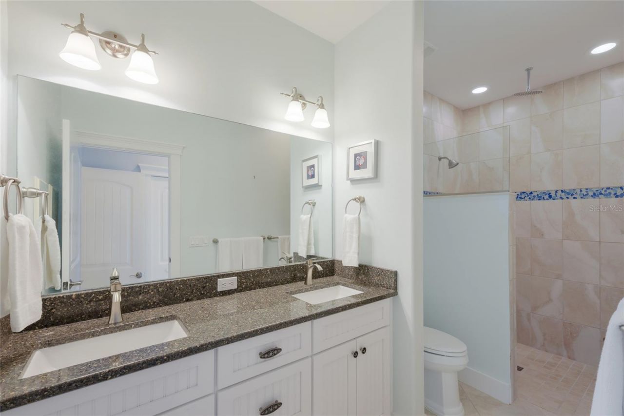 5701 Carissa Street, Holmes Beach, FL 34217 Photo