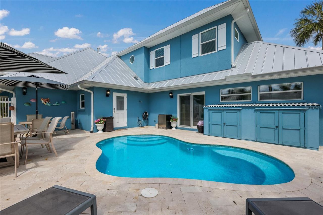 5701 Carissa Street, Holmes Beach, FL 34217 Photo