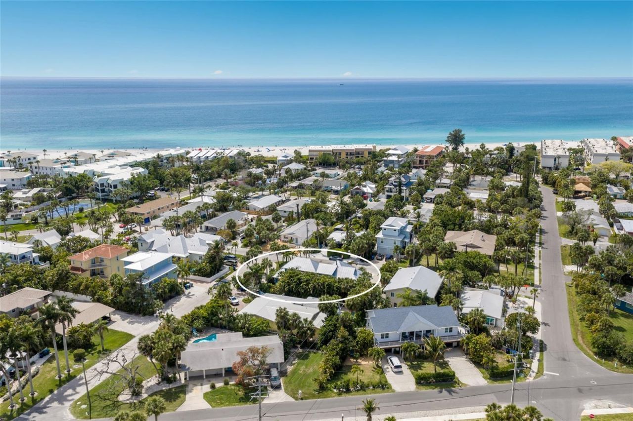 5701 Carissa Street, Holmes Beach, FL 34217 Photo