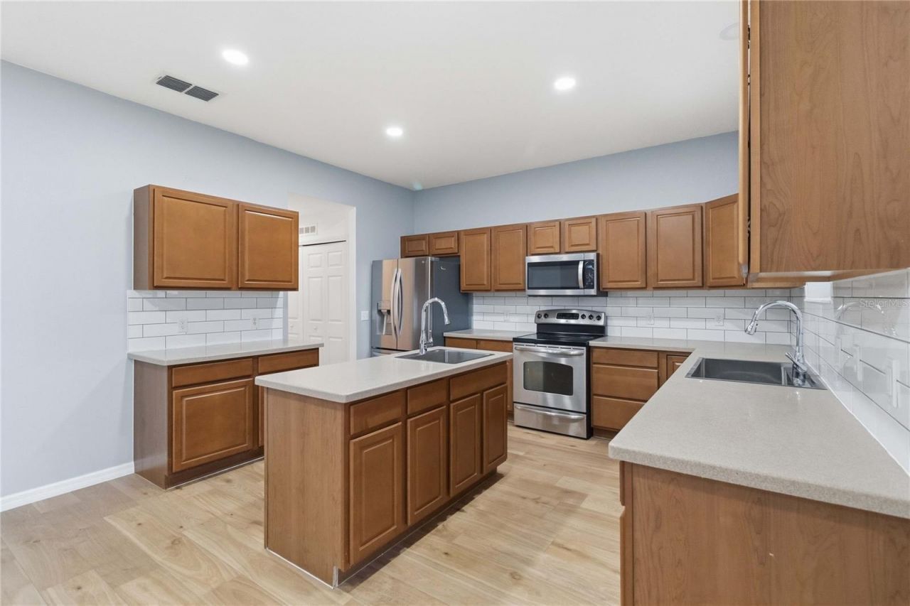 121 Festive Court , Chuluota, FL 32766 Photo