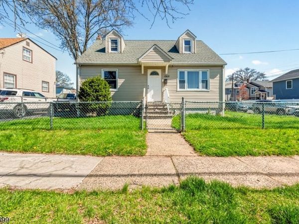 1302 Bower St, Linden, NJ 07036