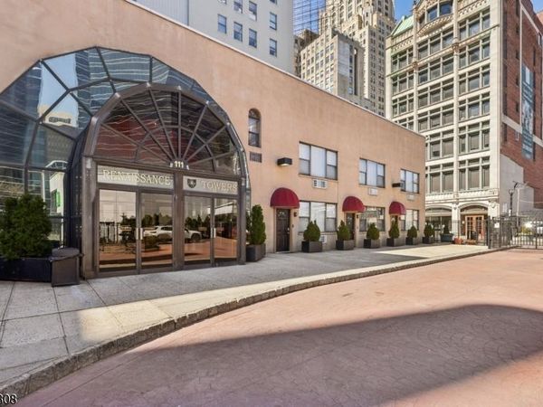 111 Mulberry St, Newark, NJ 07102