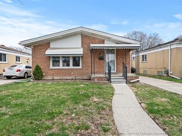3953 Gertrude Street, Dearborn Heights, MI 48125