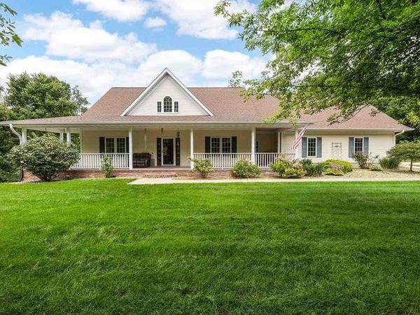 4518 Sutliff Rd NE, Solon, IA 52333