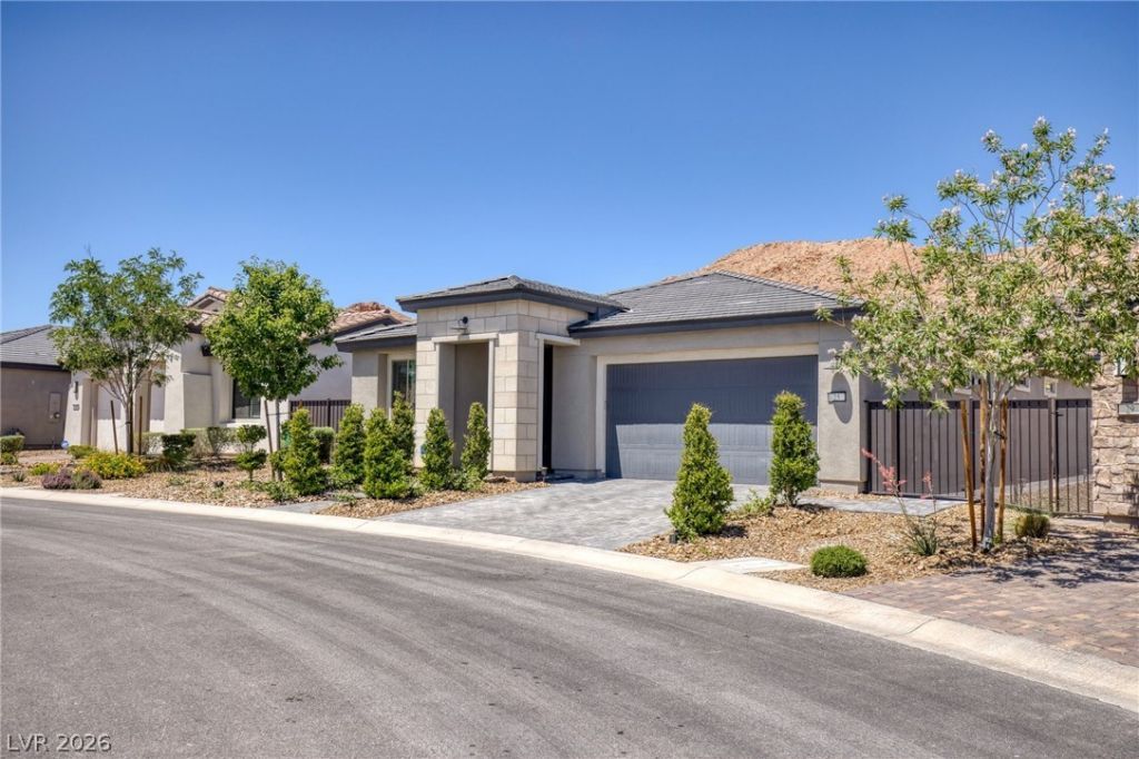 25 RED CREEK BLUFF Street, Henderson, NV 89011