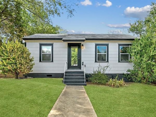 2943 Higgins ST, Austin, TX 78722