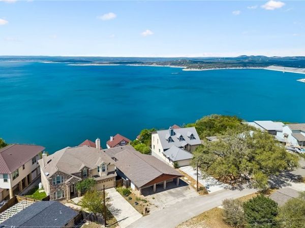 382 Kings Crown , Canyon Lake, TX 78133