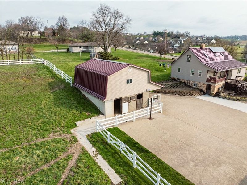 4607 County Road 145, Sugarcreek, OH 44681 Photo 12