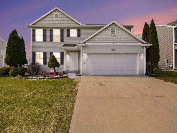 5859 Kiverton Ridge Drive SE, Kentwood, MI 49508