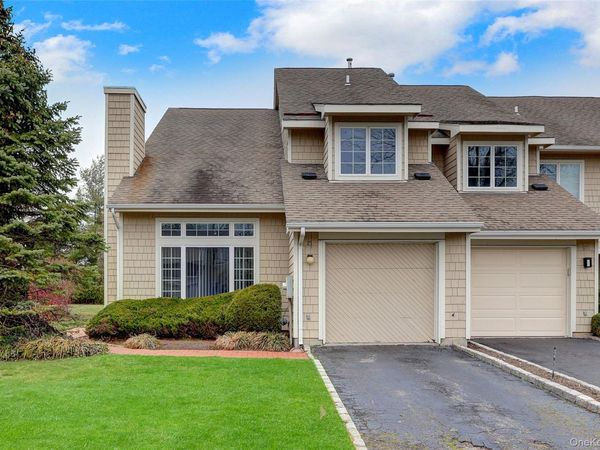 15 Doral Lane , Bay Shore, NY 11706