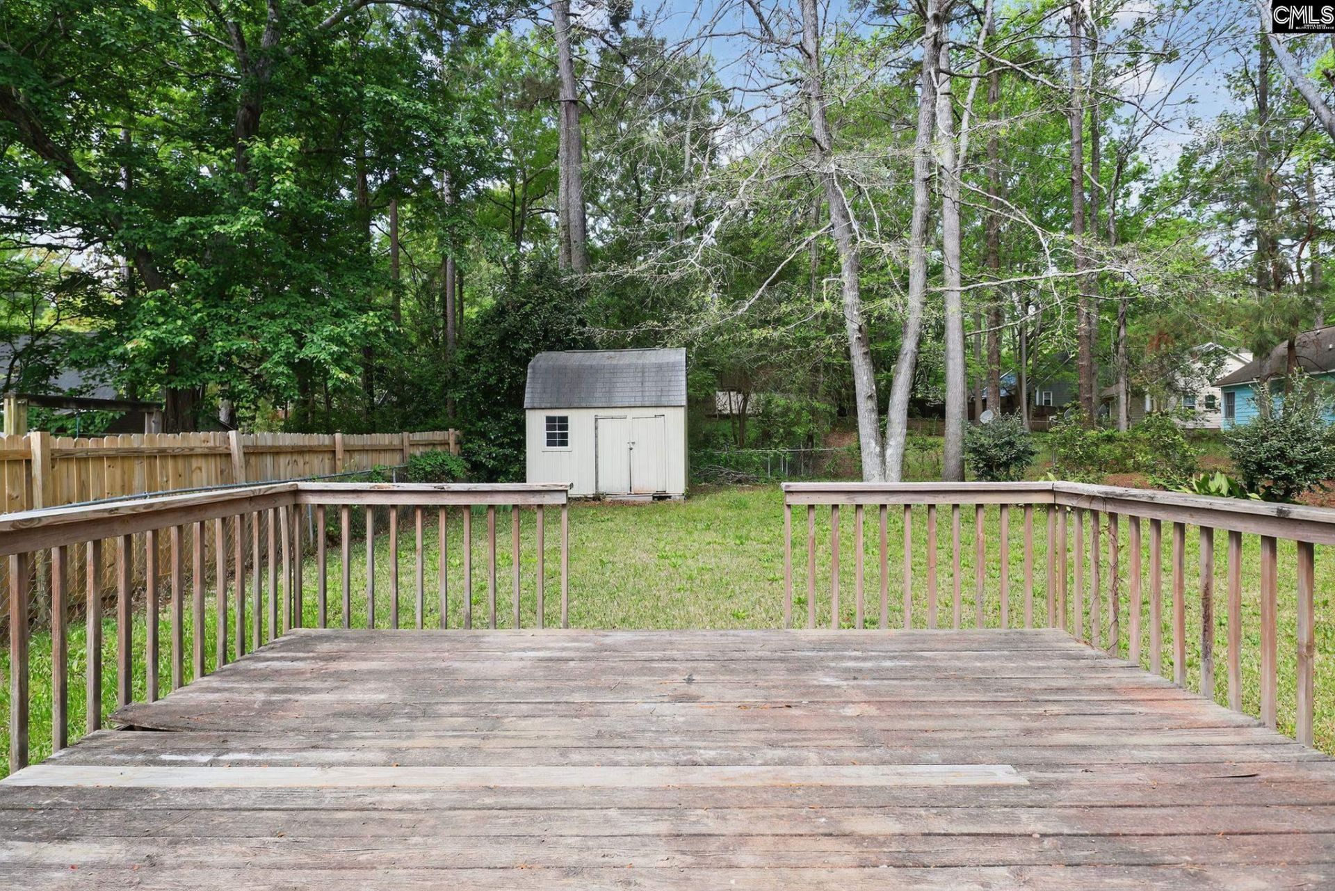 305 Wharfsdale Road Photo 11