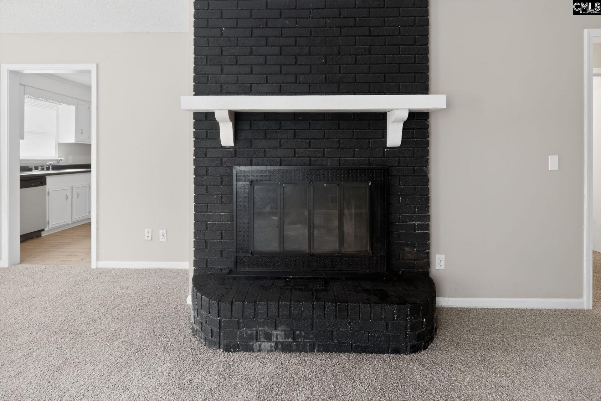 305 Wharfsdale Road Photo 15