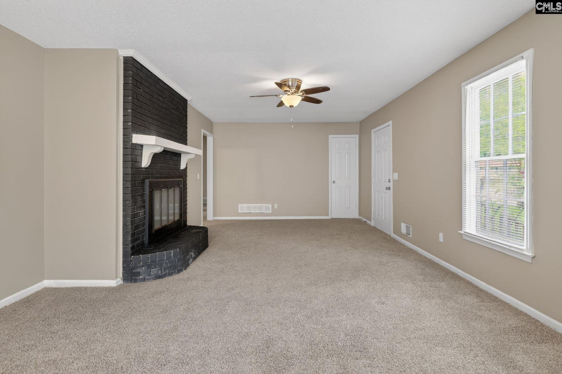 305 Wharfsdale Road Photo 16