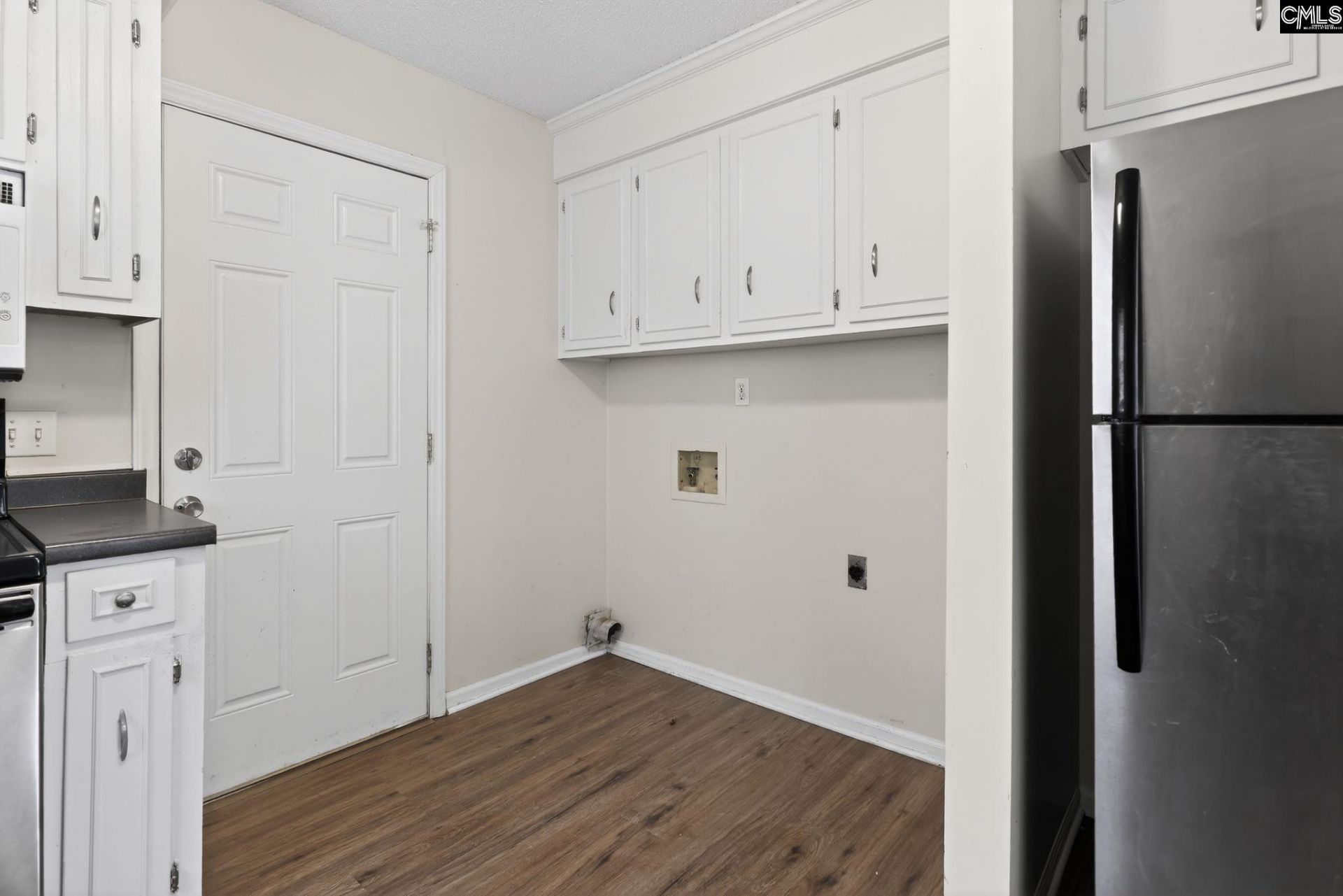 305 Wharfsdale Road Photo 19