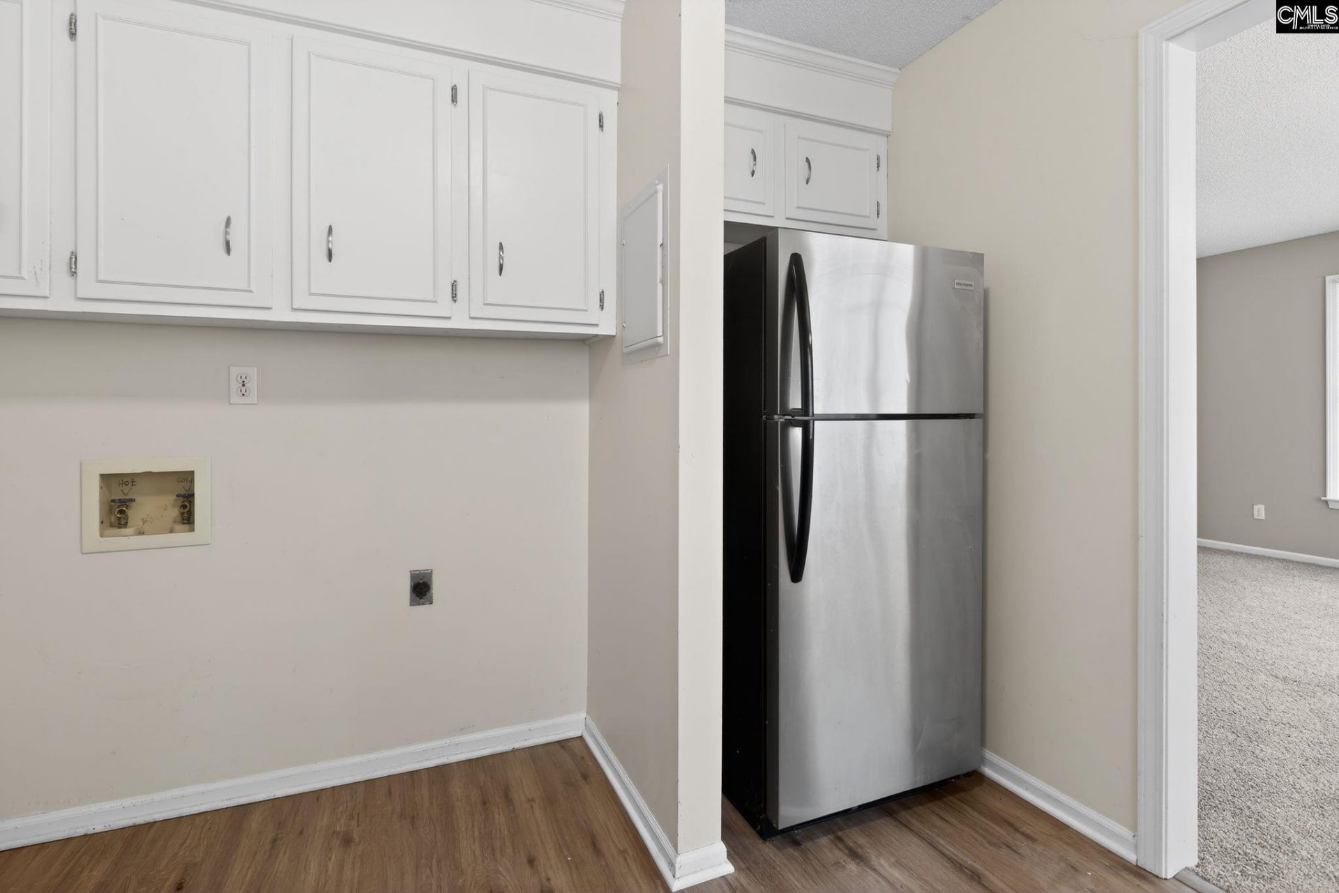 305 Wharfsdale Road Photo 20