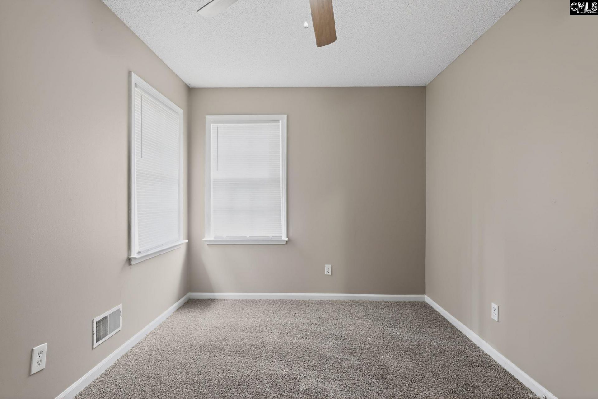 305 Wharfsdale Road Photo 24