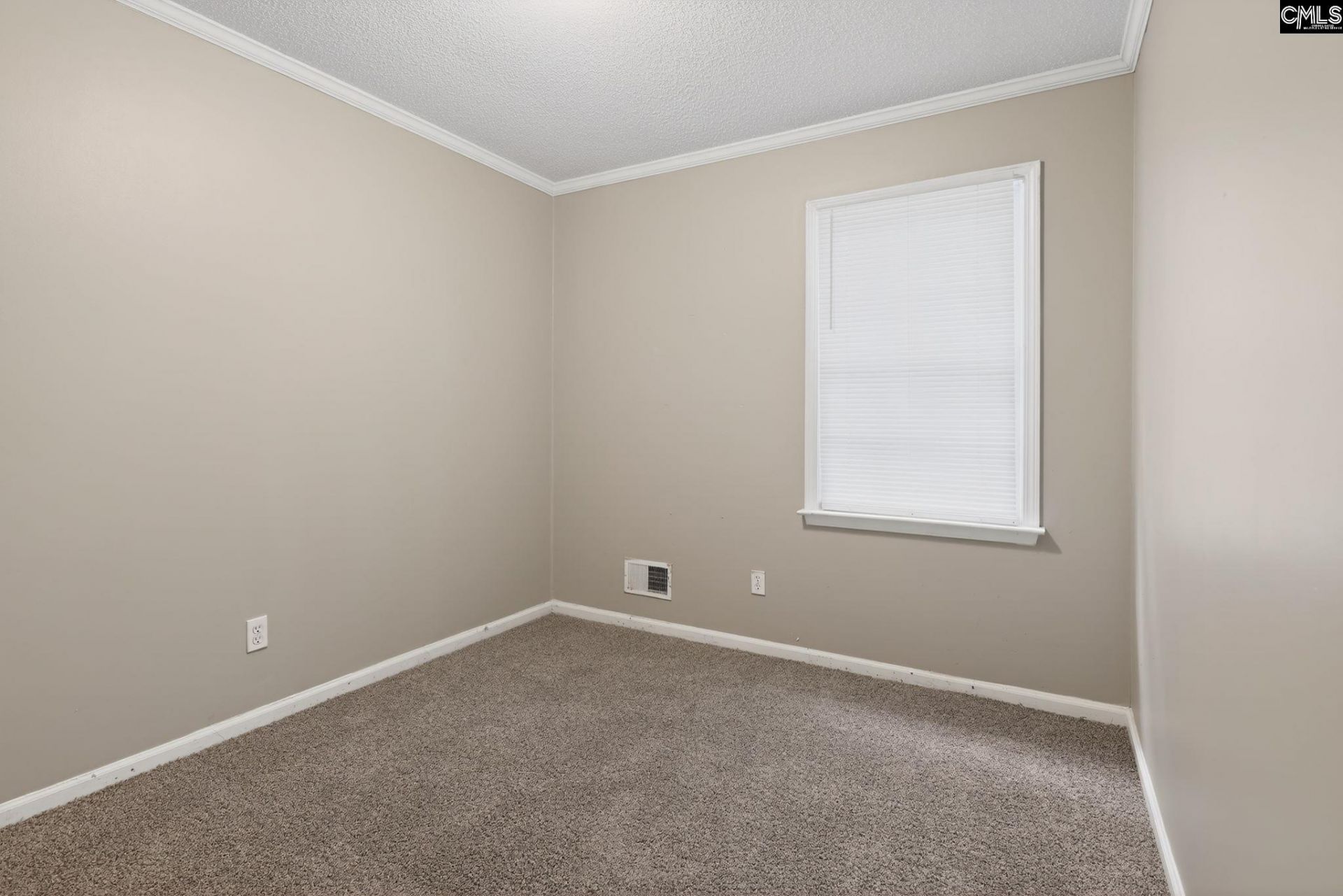 305 Wharfsdale Road Photo 25