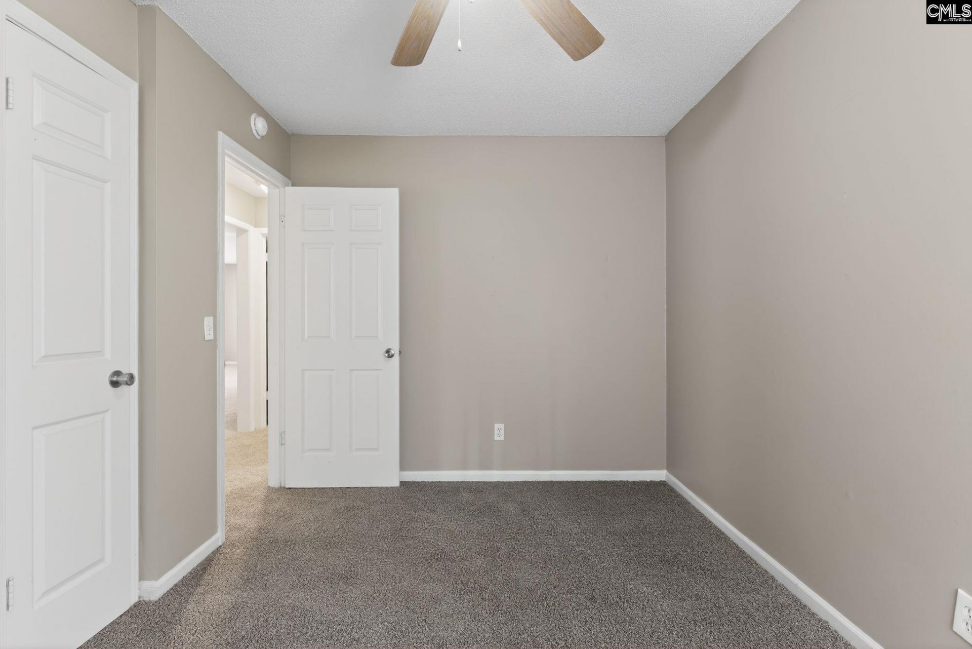 305 Wharfsdale Road Photo 29